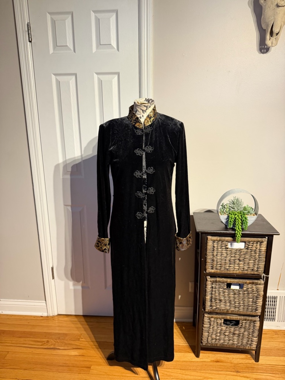 30s/40s Velvet opera coat Duster metallic gold brocade jacquard trim Black Long
